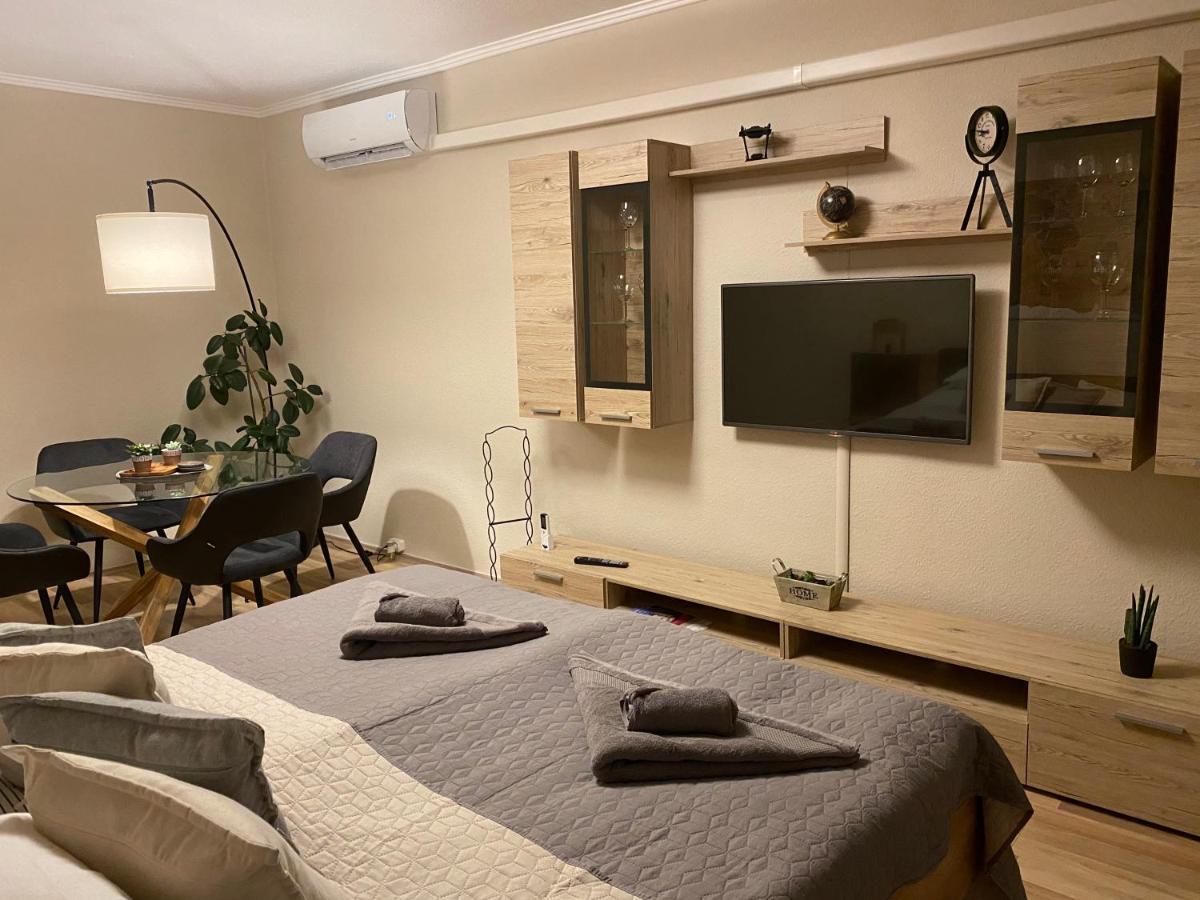 Centrum Apartman Kaposvár エクステリア 写真