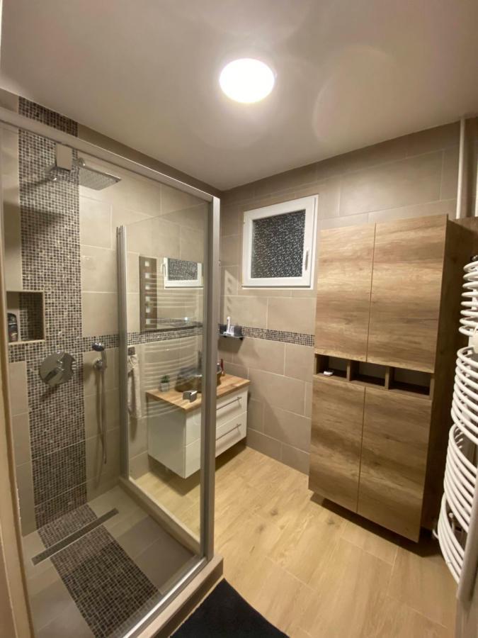 Centrum Apartman Kaposvár エクステリア 写真