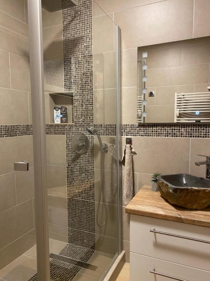 Centrum Apartman Kaposvár エクステリア 写真