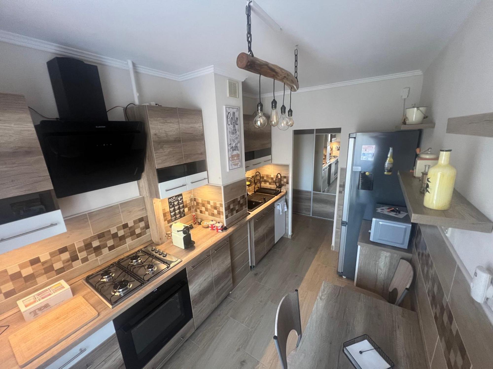 Centrum Apartman Kaposvár エクステリア 写真